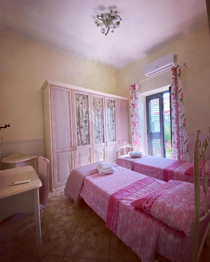 Blessing House Apartment Napoli Exterior foto