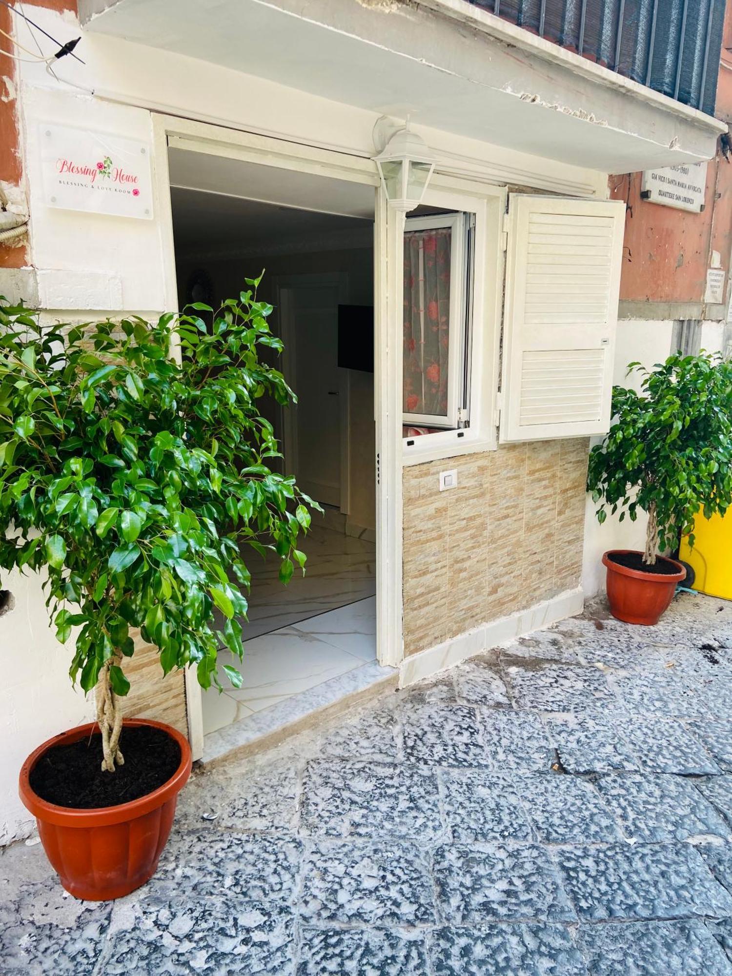 Blessing House Apartment Napoli Exterior foto