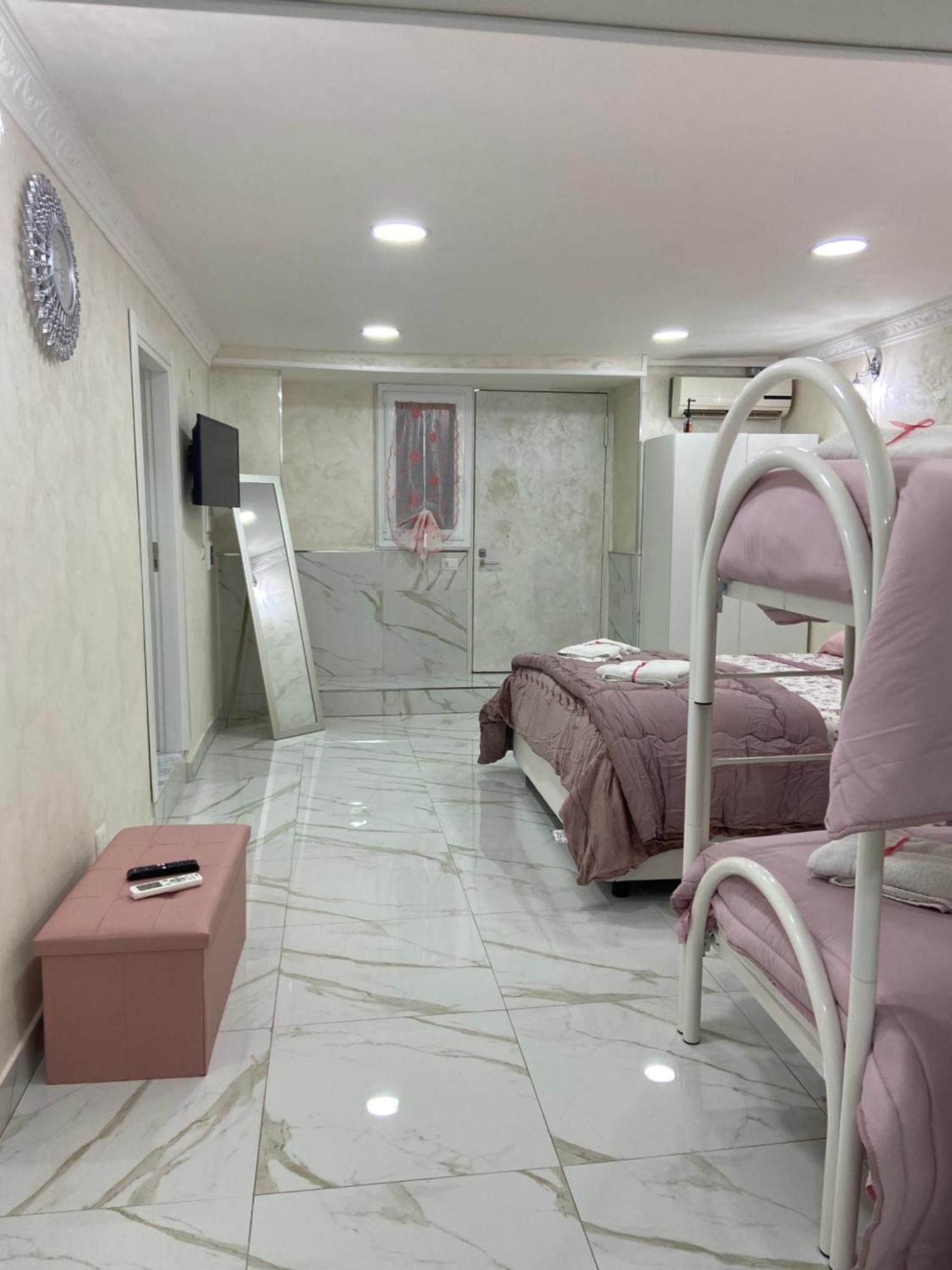 Blessing House Apartment Napoli Exterior foto